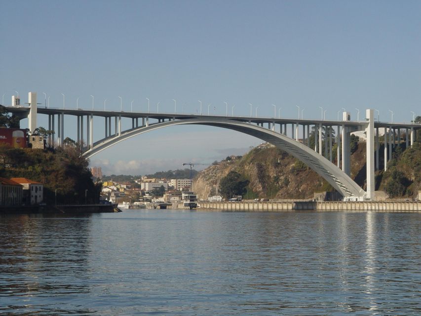 Porto Private Tour - Highlights and Tram Tickets - Riding back, with Clérigos-area timing and church viewing