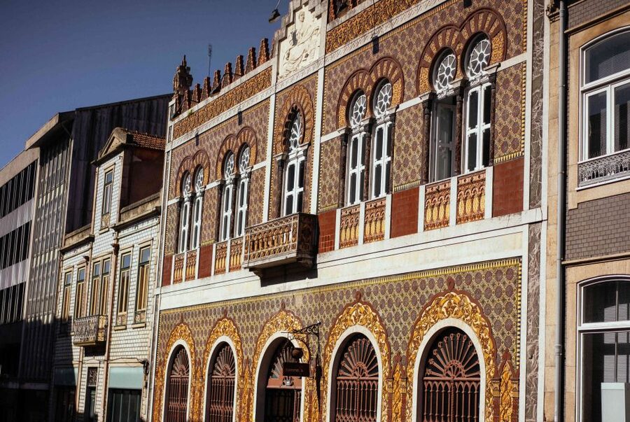 Porto: Private Tour with Locals – Highlights & Hidden Gems - Hidden Spots Along the Way, What a Local Route Really Buys You