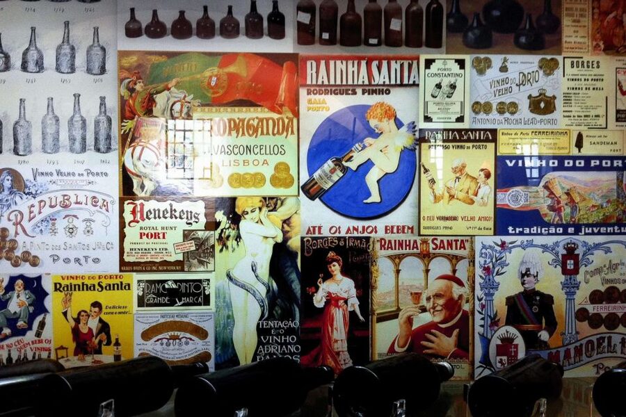 Porto Private Walking Tour with Fast Track to Lello - Piolho for a Local Coffee Break