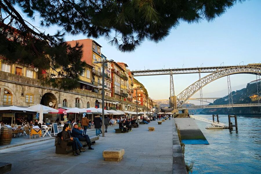 Porto Ribeira and highlights Private Walking Tour - The guide is the value here, especially with Angelica