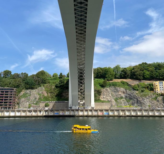 Porto's Amazing Amphibious Adventure - The splash down onto the Douro: the moment you came for