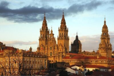 Santiago de Compostela and Valença do Minho Day Trip