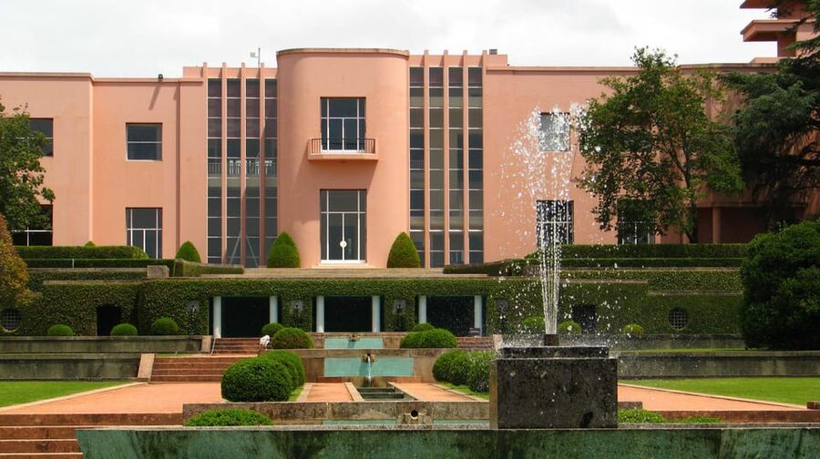 Porto: Serralves Foundation All Access Pass - Serralves Park on 18 hectares: formal gardens, woods, and a farm