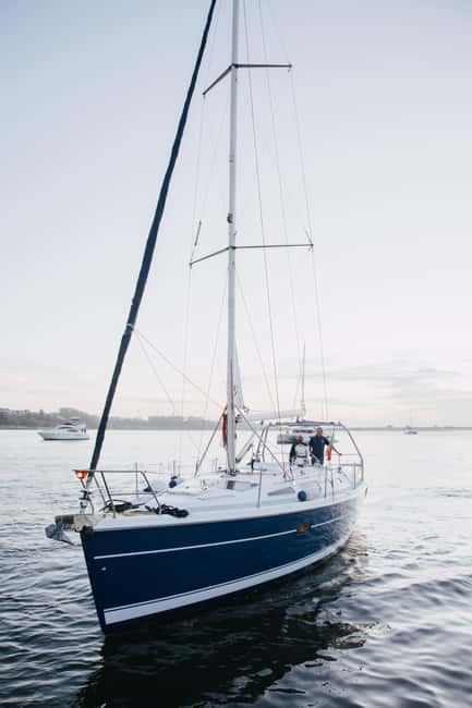 Porto: Shared Douro River Sunset Cruise with Welcome Drink - Price and value for a small-group sunset sail