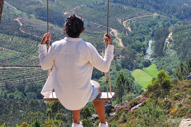 Porto: Small Group 4x4 Tour in Oporto Mountains - Offroad - The Ride Experience: What You Feel in the Back of the Jeep