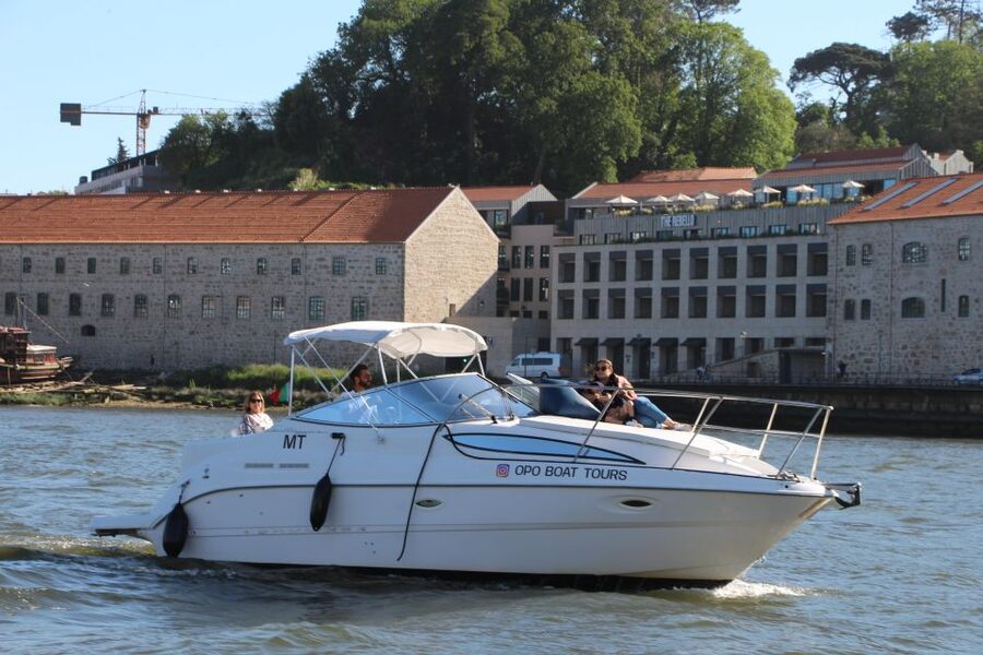 Porto: Small-Group Douro River Sunset Cruise with Drink - Ribeira and Dom Luís I Bridge, the photo stop that matters