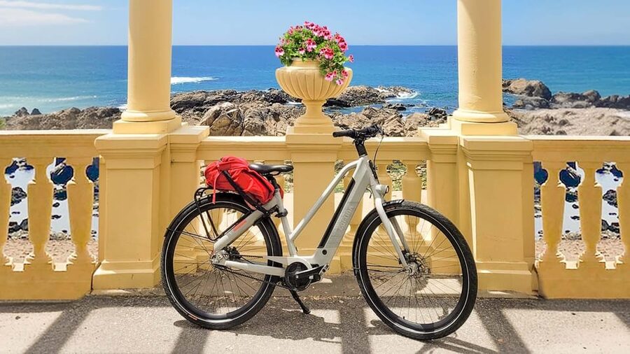 Porto Sunset Bike Tour - Meeting at Biclas & Triclas in Miragaia, Then Rolling Out