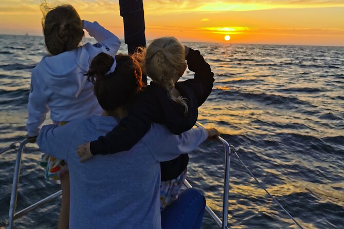 Porto: Sunset or Daytime, Charming Sailboat Cruise on the Douro River - Crystal Palace Gardens Views: A Pause in the Middle of Motion