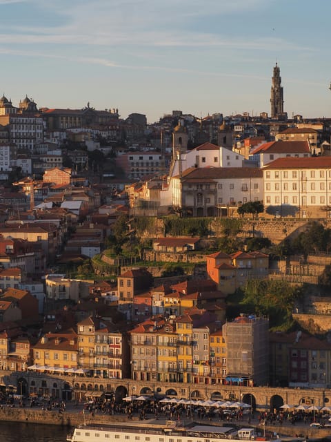 Porto: Sunset Walking Tour with Port Wine Tasting - Meeting at Tourist Info Porto and Starting Without Stress