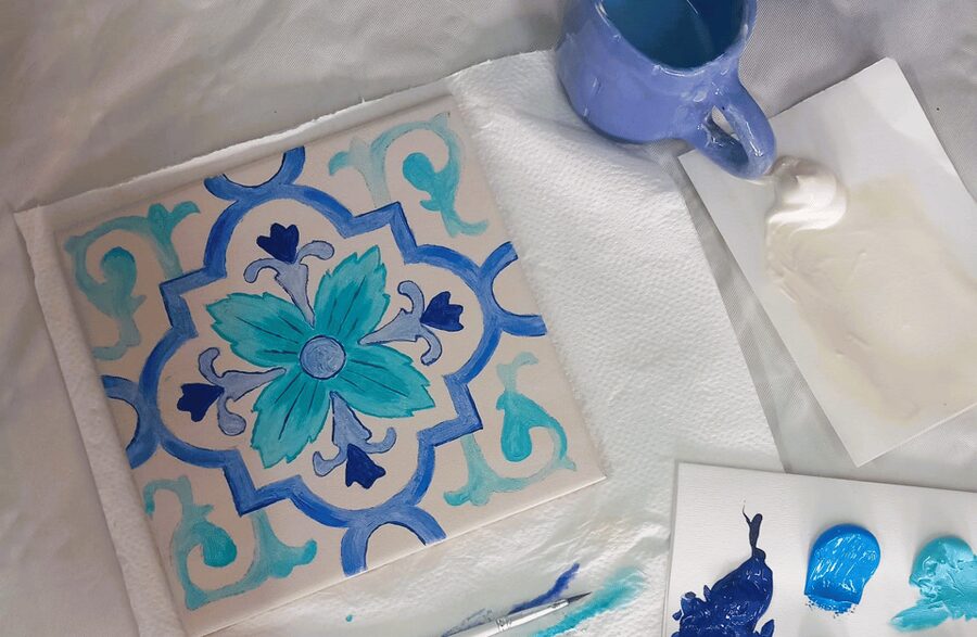 Porto: Tile Painting and Cocktails in Downtown Porto - The Tile That Explains Porto, One Brush Stroke at a Time