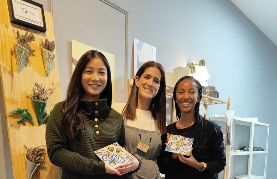 Porto: Tile Painting and Cocktails in Downtown Porto - Taking Your Tile Home: Drying Time and the Best Pickup Plan