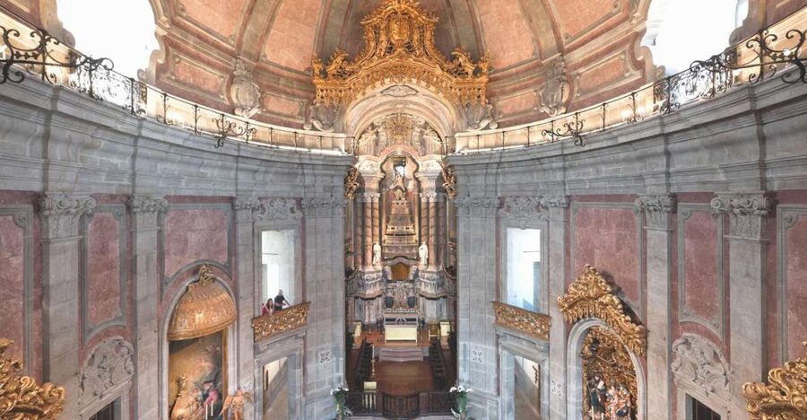 Porto: Torre dos Clerigos Entrance Ticket - The 225-step climb: worth it, but plan for narrow stairs