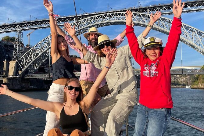 Porto: Tour on the Douro River in a Classic Boat - What the 2-Hour Itinerary Feels Like on the Water