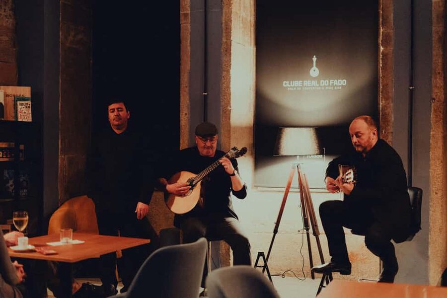 Porto: Traditional Fado Show with Welcome Drink - Key Points Worth Knowing Before You Go