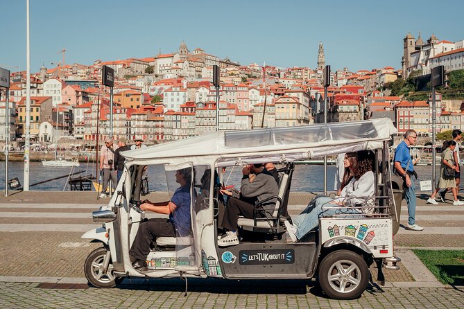 Porto Tuk Tuk: Clérigos, Seaside & Viewpoints - with Options - Why a Porto tuk-tuk loop works so well for first-timers