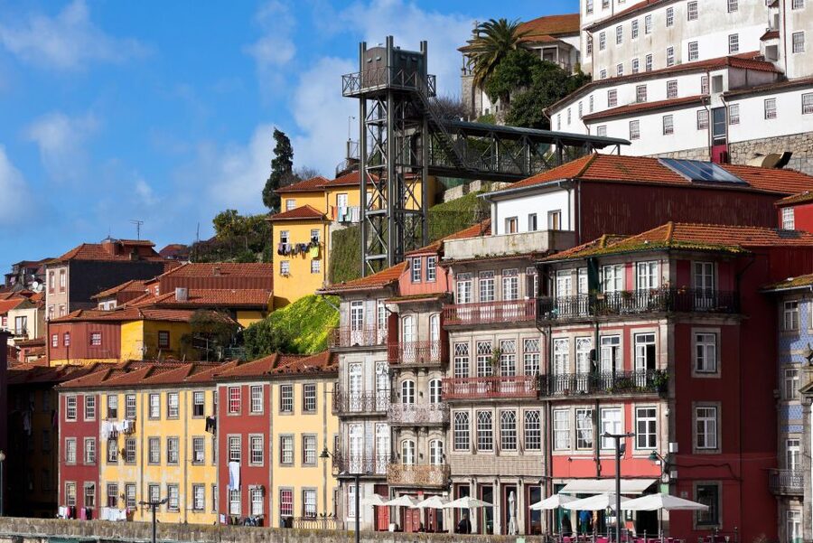 Porto Walking Tour of the city centre in small-groups - São Bento Station: where art, history, and daily life overlap
