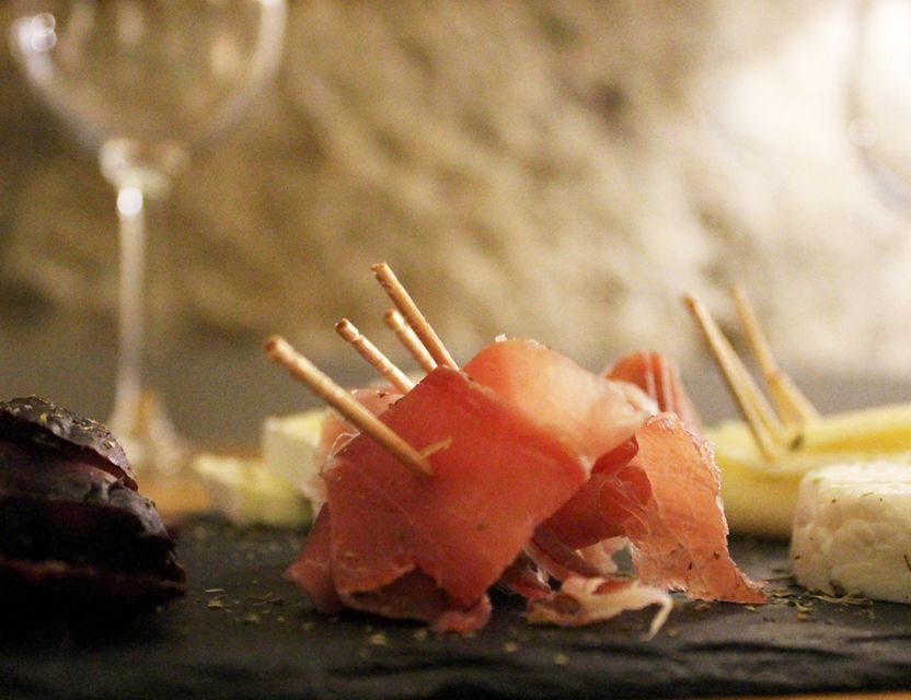 Porto: Wine Tasting with Tapas Walking Tour - Finishing at Fonseca Port Wine Cellars, with time to keep exploring