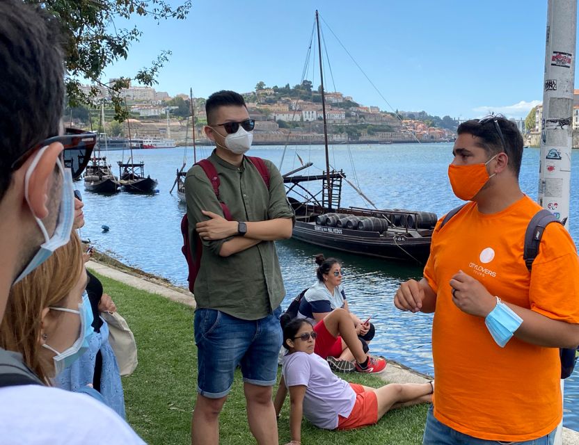 Porto: Wine Tasting with Tapas Walking Tour - Who should book this Porto wine and tapas tour