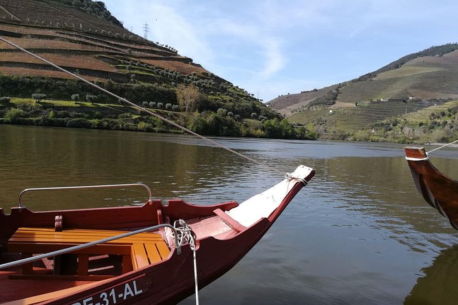 Premium Douro Valley Small-Group Tour, Wine Tasting, Lunch & Boat - The Small-Group Advantage, and Why It Matters in the Douro
