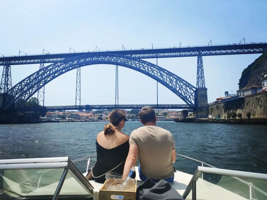 Private Boat Tour 6 Bridges 1h30, group price up to 6px - Who this tour suits best, and who might want another option