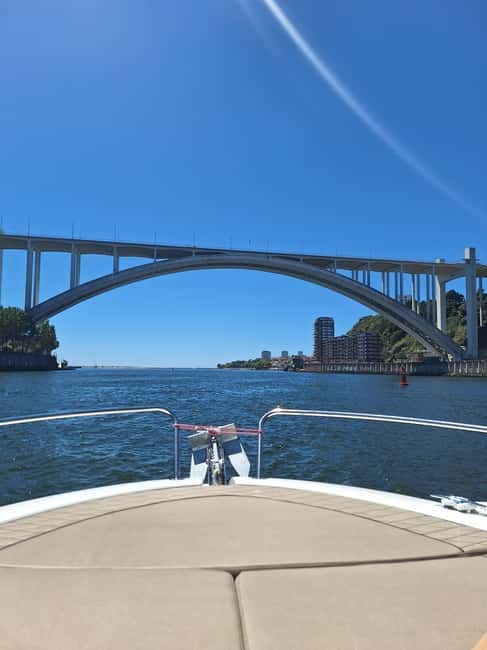 Private Boat Tour in Porto with Portuguese Tapas Option - Price and value: is $84 per person a good deal?