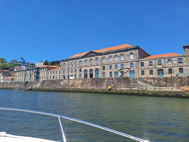 Private Boat Tour in Porto with Portuguese Tapas Option - Who this private Porto Douro boat tour suits best