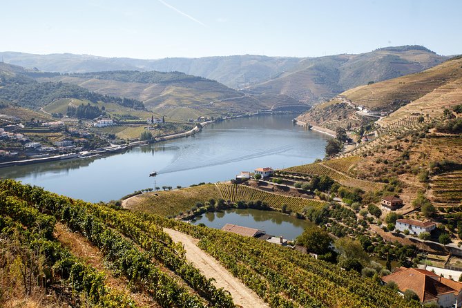 Private Douro 4x4 Adventure from Porto with Deluxe Pic nic - Miradouro de São Leonardo de Galafura, where the picnic has altitude