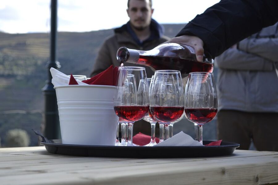 Private Douro Valley 4WD Tour with Wine Tasting and Picnic - The Drive Back to Porto: Last Views, No Extra Hassle