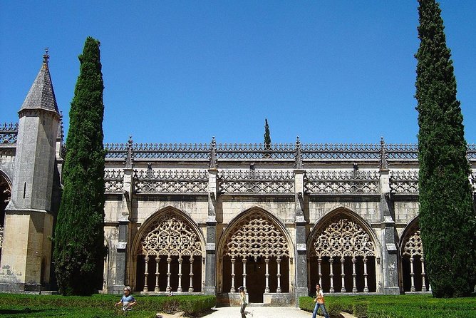 Private Tour through Tomar, Fátima, and Batalha historical sites - Fatima in the order of stops: from the Capela das Aparições to the basilica