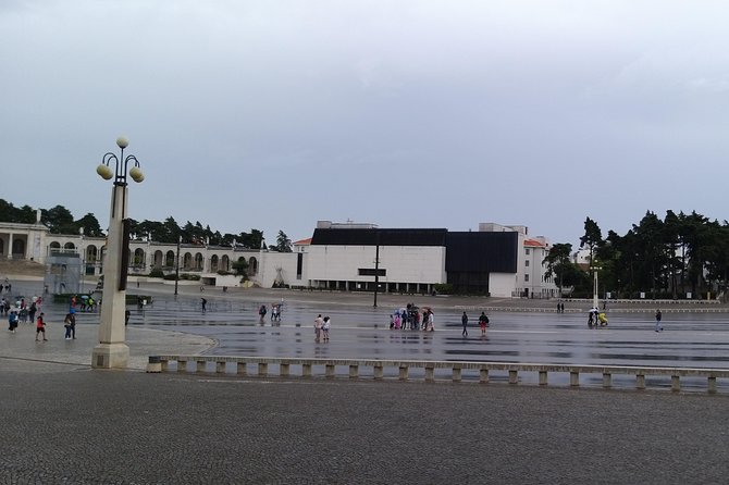 Private Tour to Fátima Sanctuary and the Little Shepherds Houses - Via Sacra (Way of the Little Shepherds): A Full Hour of Walking