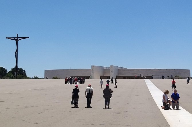 Private Tour to Fátima Sanctuary and the Little Shepherds Houses - Loca do Anjo and Valinhos Sanctuary: Angel Apparitions and the 4th Apparition Site