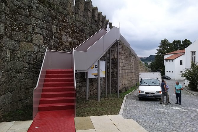 Private Tour to Guimarães and Braga, two incredible cities - The 8:00 am start from Porto, plus pickup that saves time