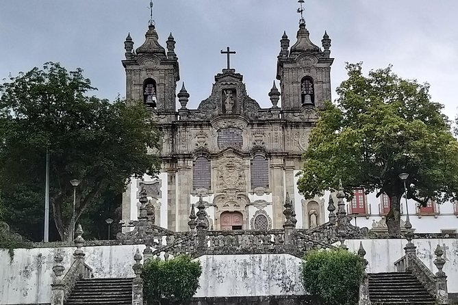 Private Tour to Guimarães and Braga, two incredible cities - Braga old town: squares, civic buildings, and the Santa Barbara Garden wing