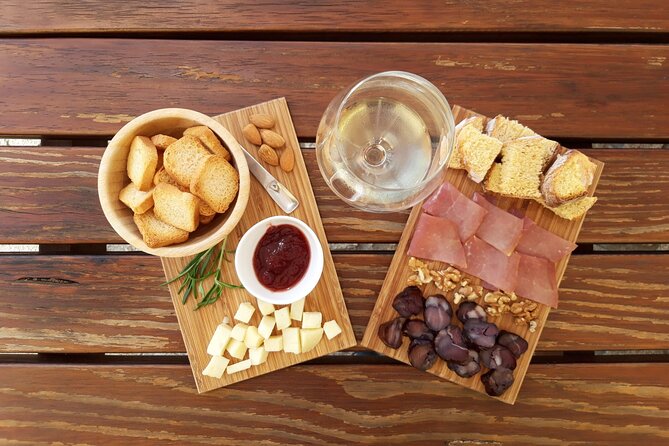 Selection Tasting | Quinta de Santa Cristina Vinho Verde - Family-Friendly by Design: Kids Juices and Cookies