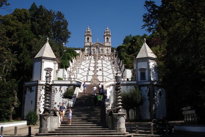 Small-Group Braga Half-Day Tour with Bom Jesus Sanctuary - Se de Braga Cathedral, Santa Maria de Braga in 30 minutes