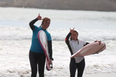 Surf class in Porto – small groups, ideal for beginners