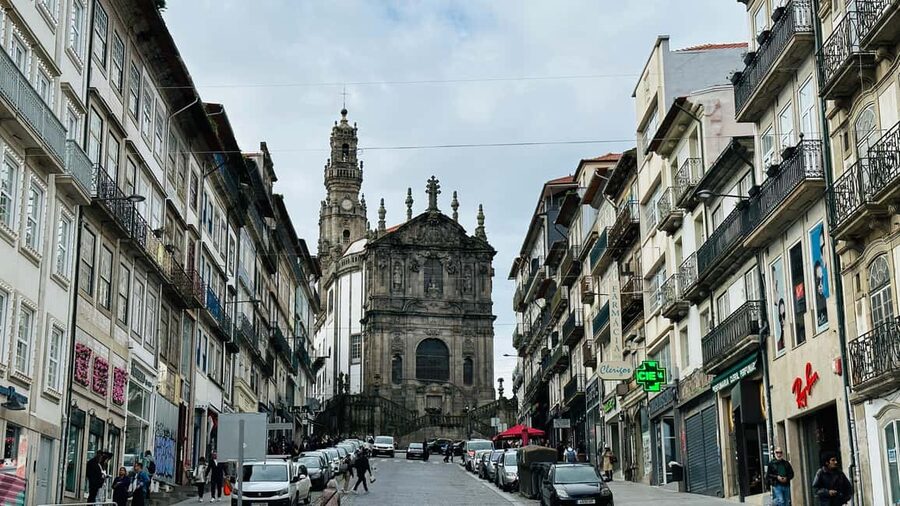 The Beautiful Story of Porto: Guided Tour with Entry Tickets - Livraria Lello sightseeing and Rua da São Bento da Vitória: the route’s clever link to culture