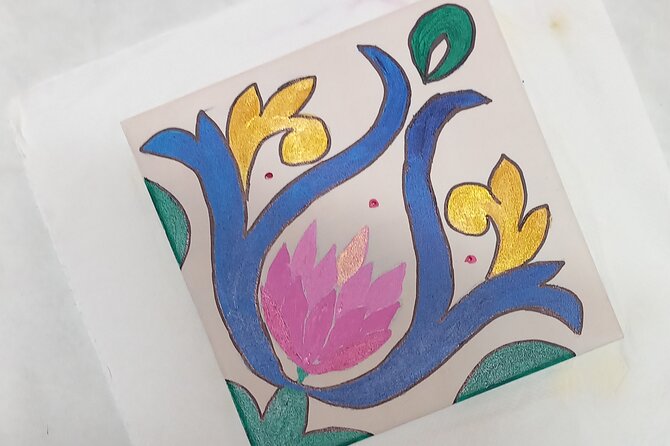 Tile Painting and Cocktails in Downtown Porto - Cocktails and Conversation: The Part That Makes It Feel Like a Break