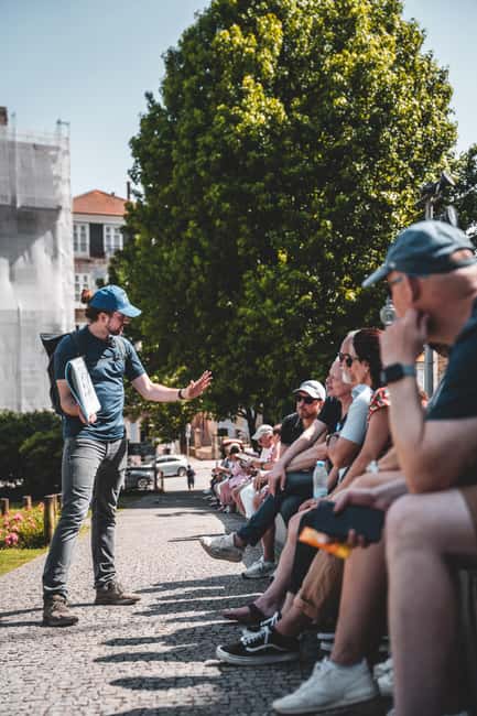 Walking tour discover Porto's center in German (max. 12 pax) - Stop-by-stop: how the upper city center teaches you the “why”