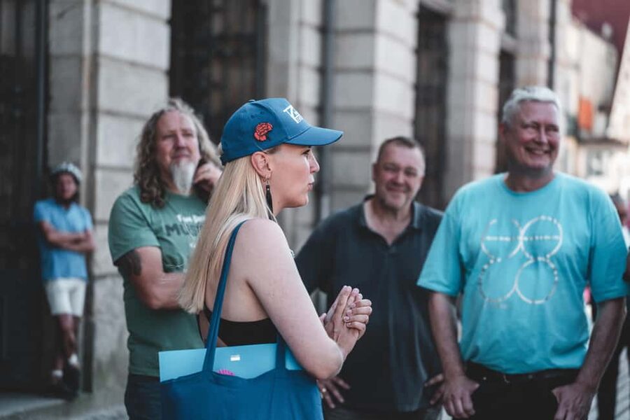 Walking tour discover Porto's center in German (max. 12 pax) - Palacio da Bolsa and Mercado Ferreira de Borges: grand sights without the full marathon
